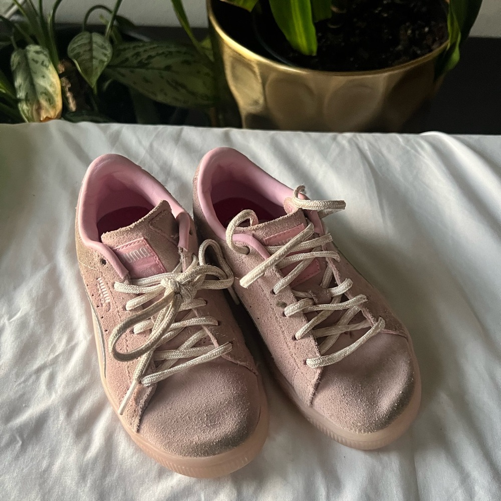 L.O.L Pink PUMA